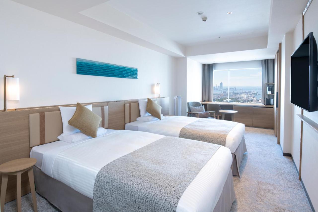 Art Hotel Osaka Bay Tower - 4