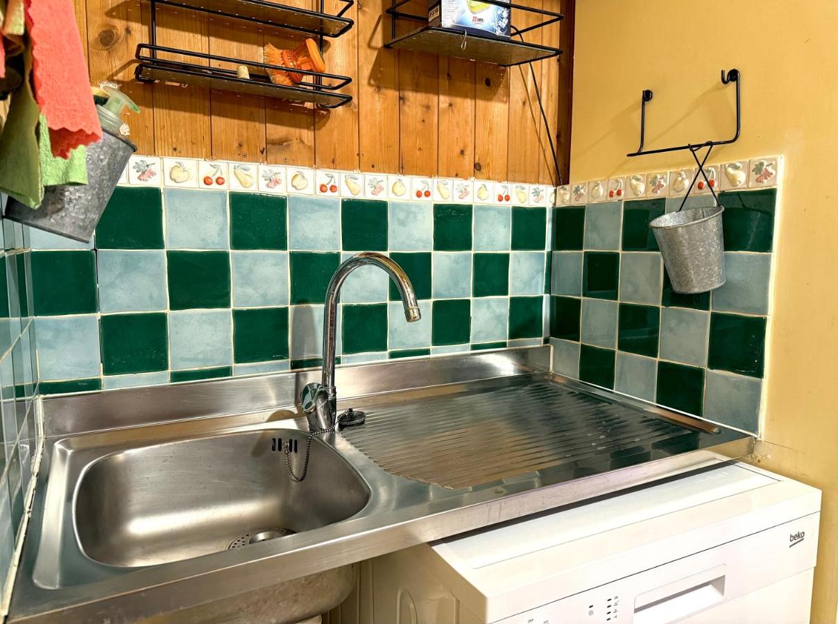 L'atelier - mostra sospesa - 3