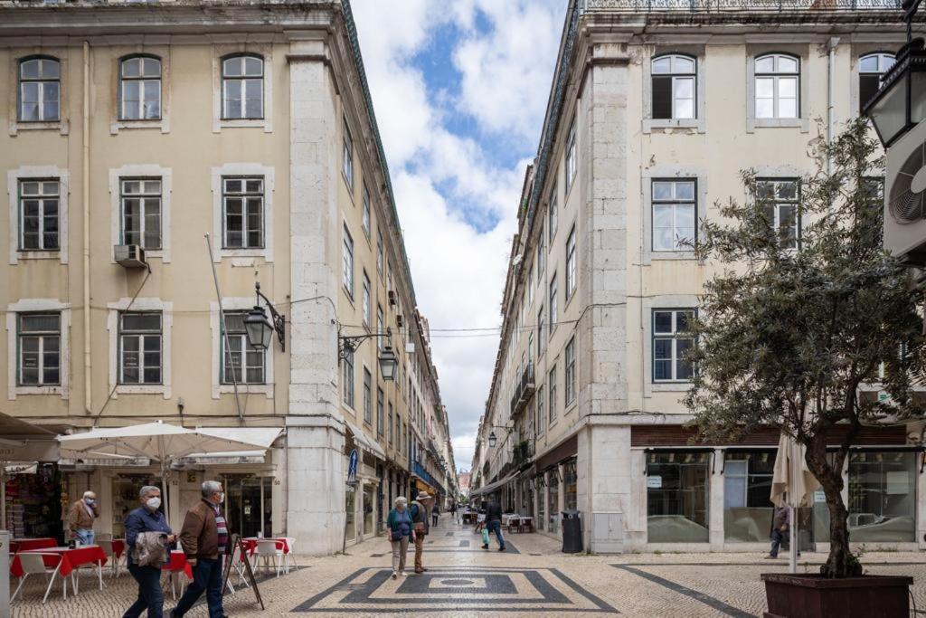 City Center Apt with Elevator Your Office inLisbon - 3