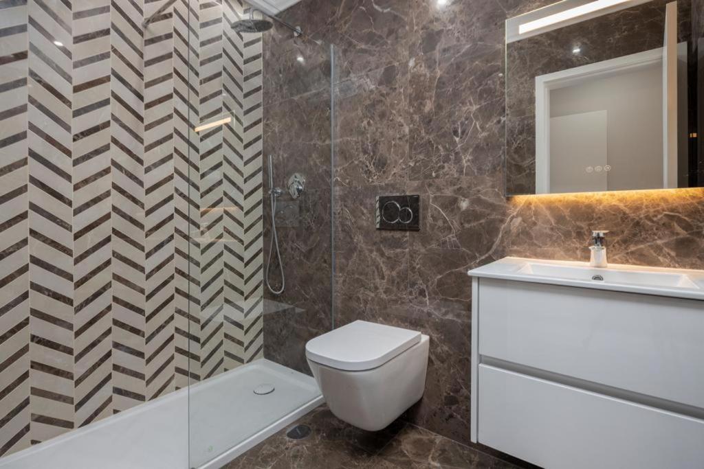 City Center Apt with Elevator Your Office inLisbon - 2