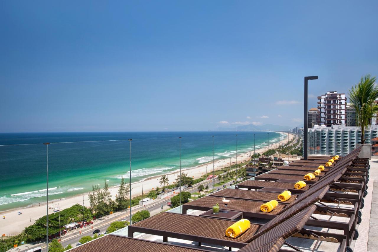 Rooftop swimming pool: Windsor Oceanico Hotel