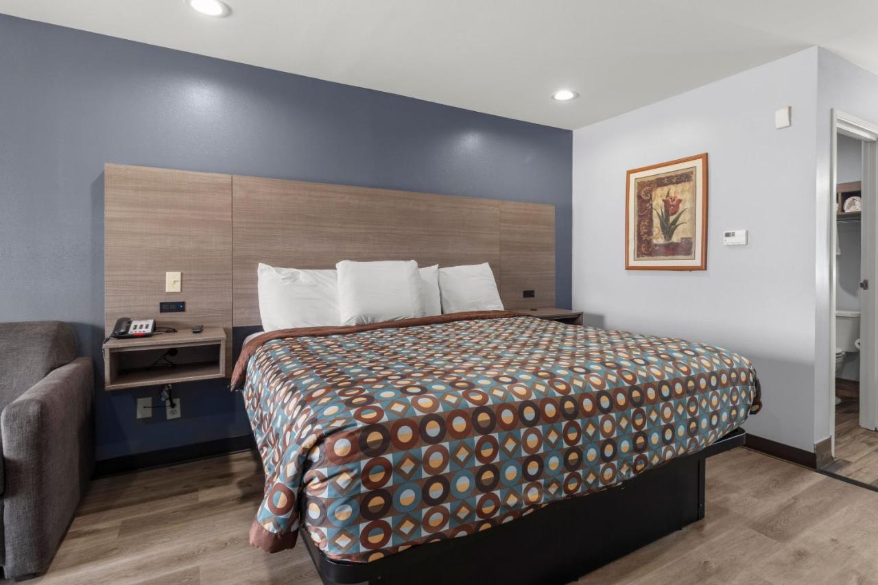 Express Inn & Suites Westwego — photo 10