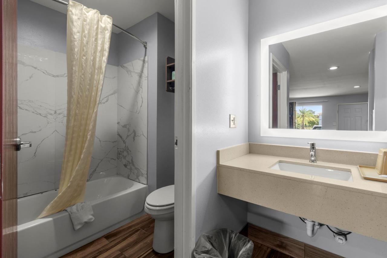 Express Inn & Suites Westwego — photo 11