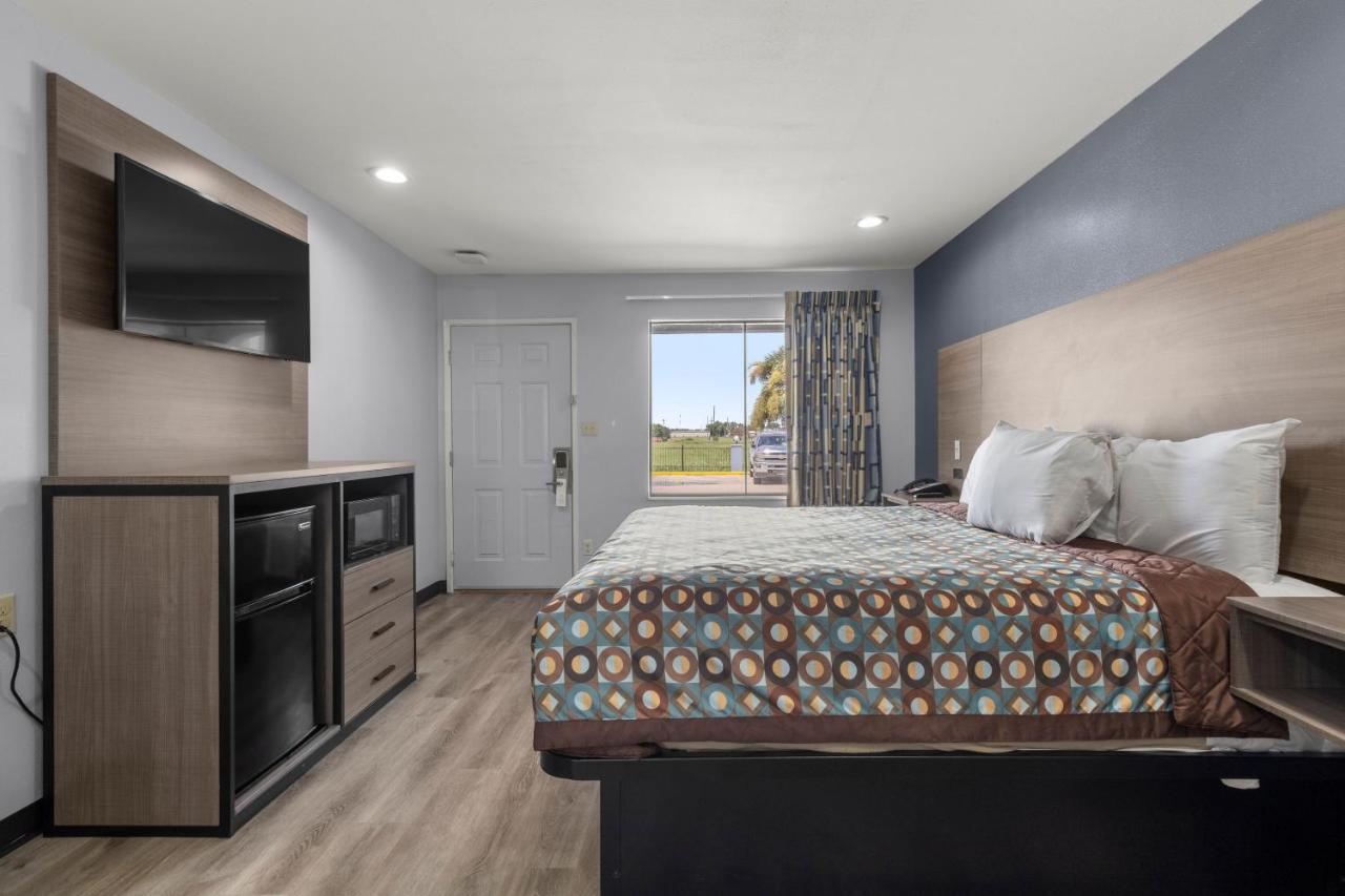 Express Inn & Suites Westwego — photo 18
