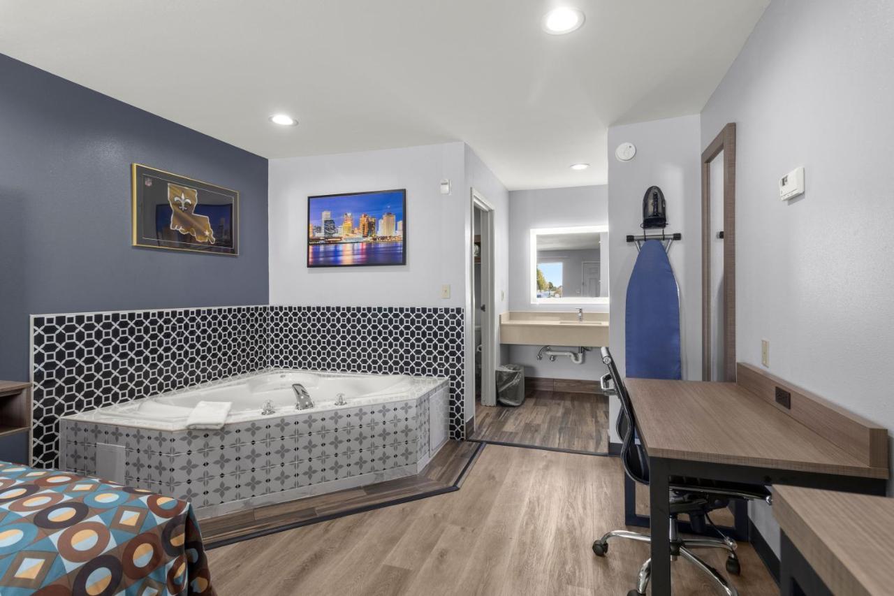 Express Inn & Suites Westwego — photo 16