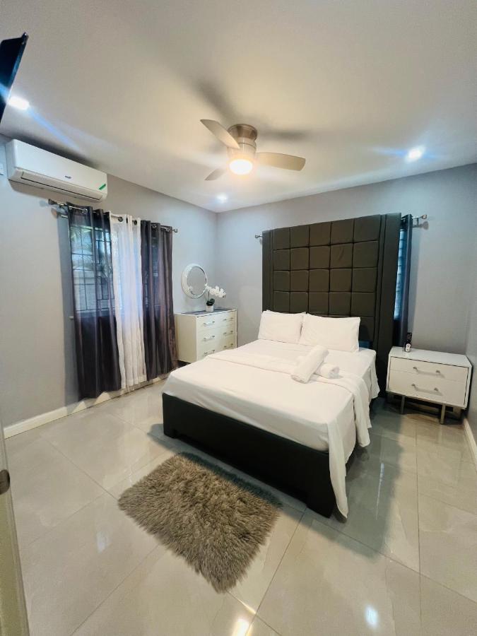 Kingston Vacation Home Two Bedroom - 2