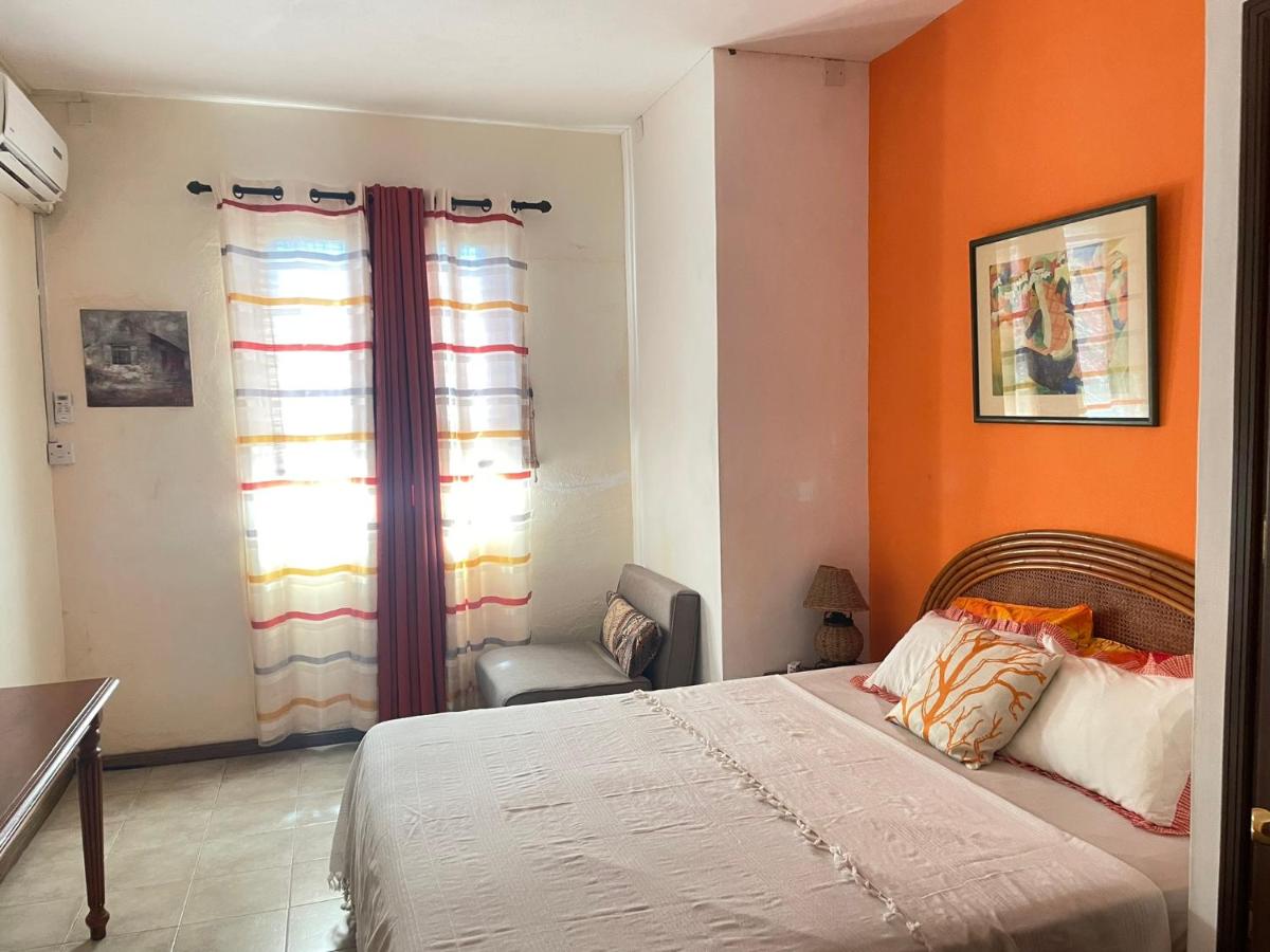 Seahorse Apartments - 5