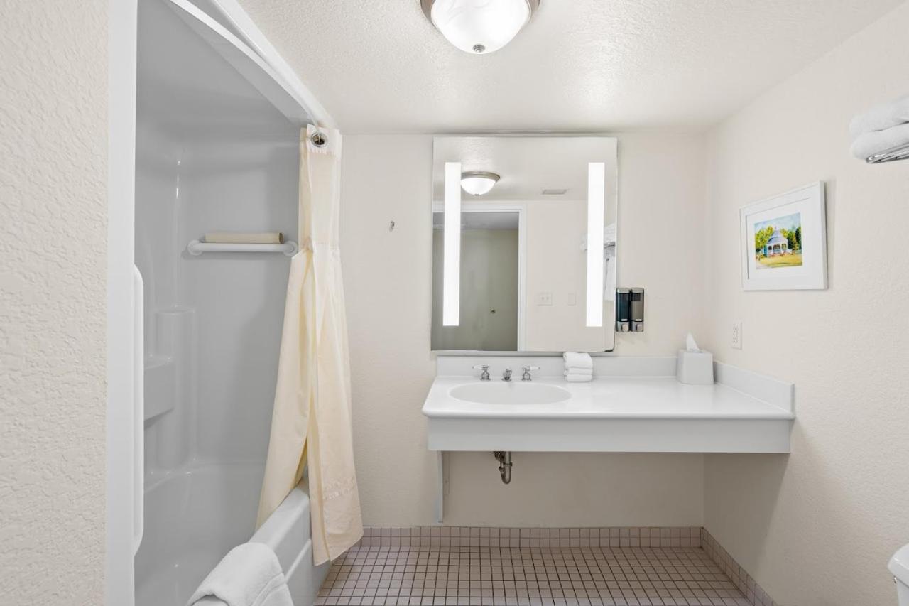 Oakwood Resort — photo 3