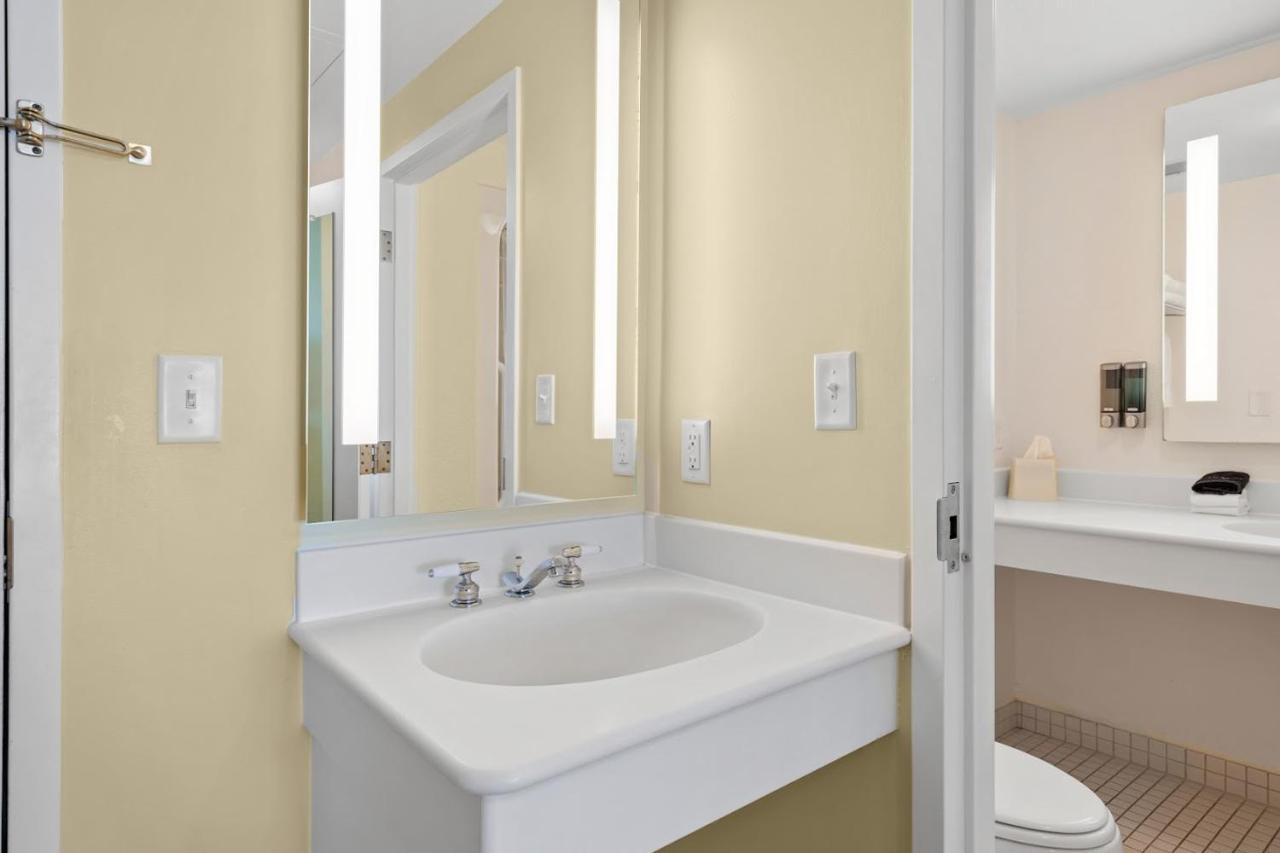 Oakwood Resort — photo 17
