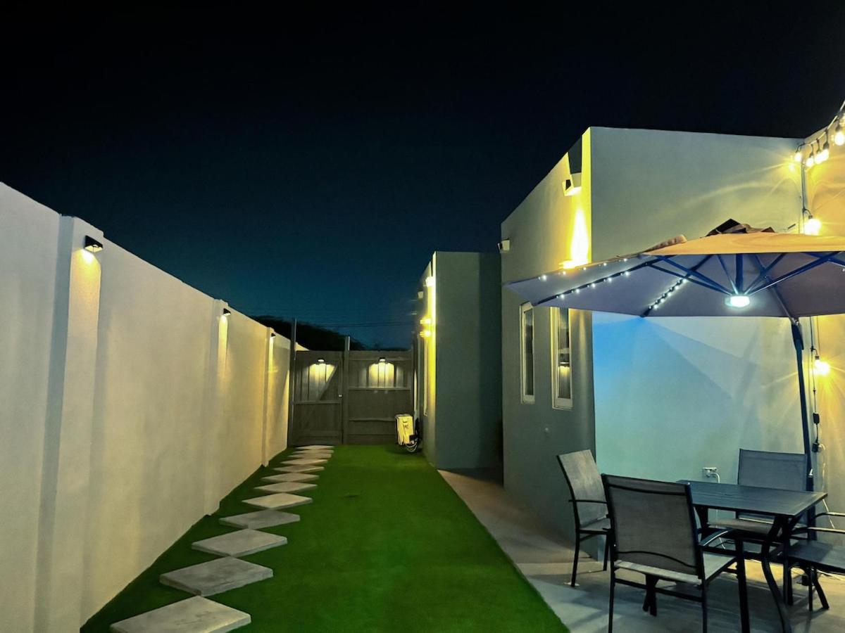 5 minutes Drive to Eagle beach Cozy Private 1BR with pool - 2