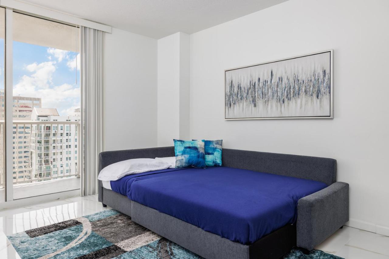 1Bd Apt with Free Parking and Amazing View - 2