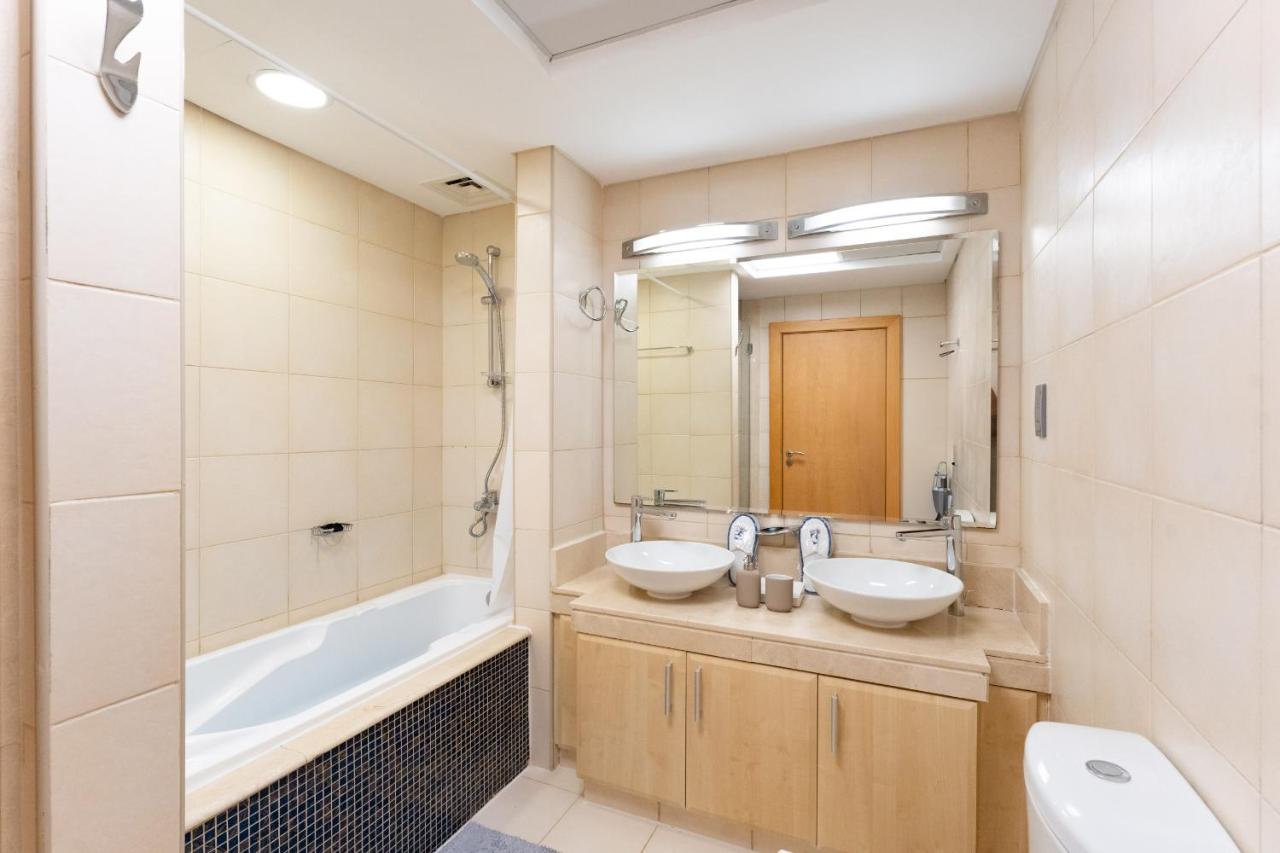 2 bed plus maids in Abu Keibal 1 shoerline by PK H - 3