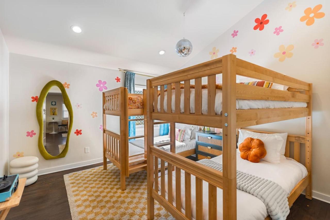 Fun and Fabulous - Walk to Bars, Coffee and Restaurants - 3