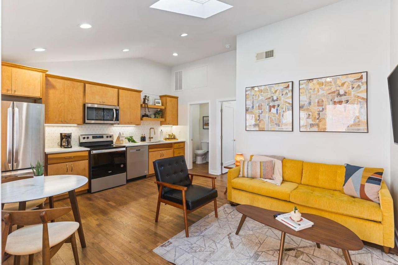 Mid-Century Modern Nashville Condo Near Restaurants, Coffee and Bars - 2