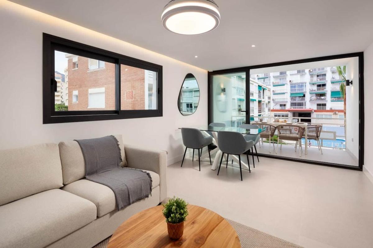 Garden and Pool in Benalmadena next to the beach