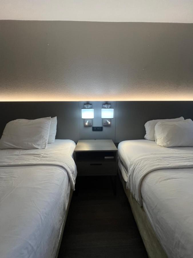 Hallmarc Inn — photo 15