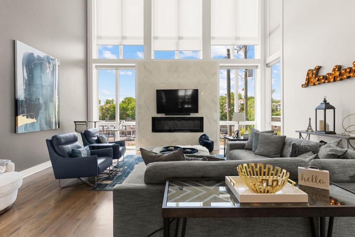 Always a Guest Favorite! Luxe Home with HUGE Rooftop and 7 Beds