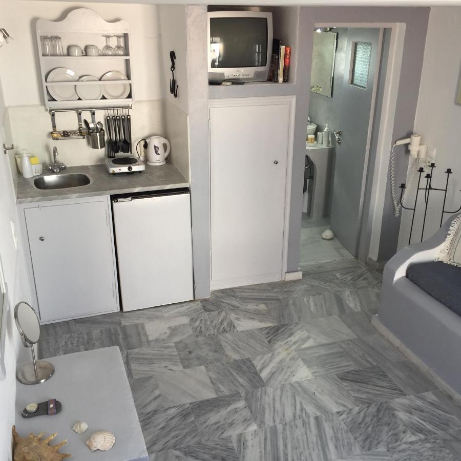 Christos Apartments Oia - 5