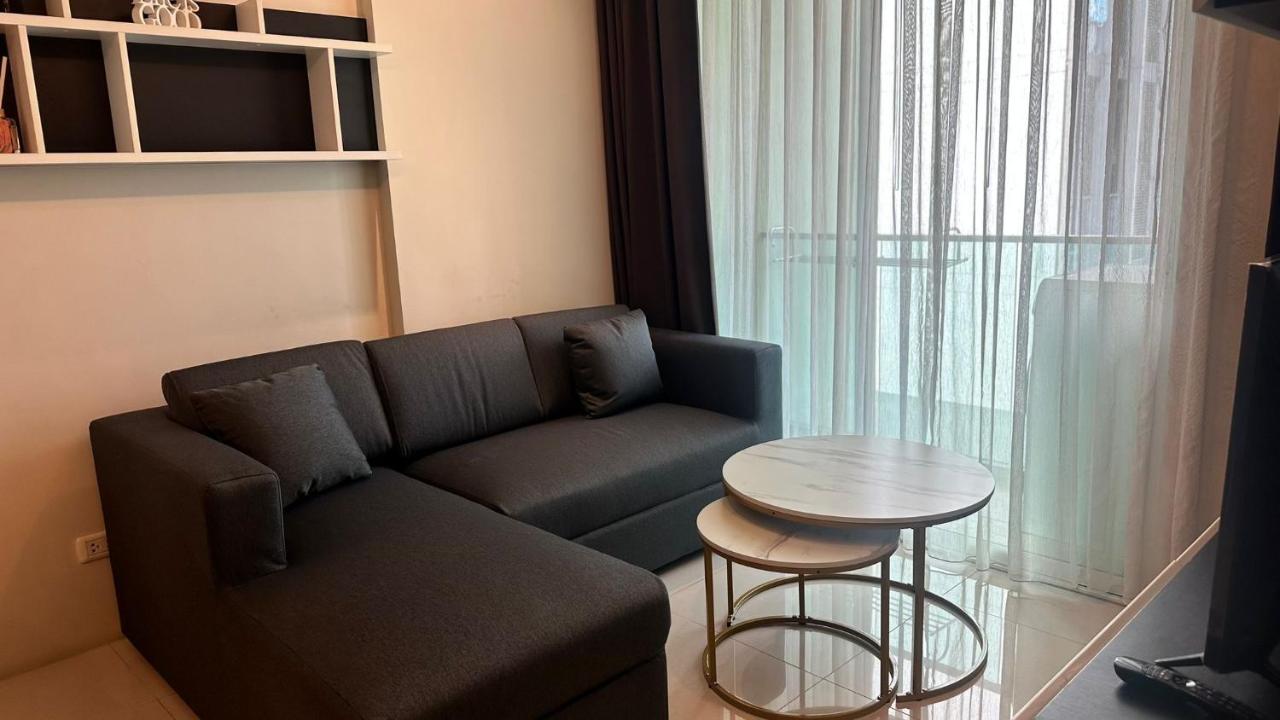 Spacious Sukhumvit Condo near EmQuartier - 3