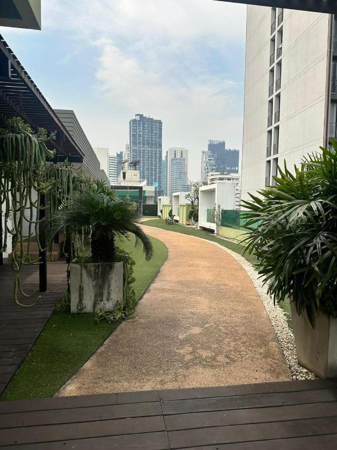 Spacious Sukhumvit Condo near EmQuartier - 5