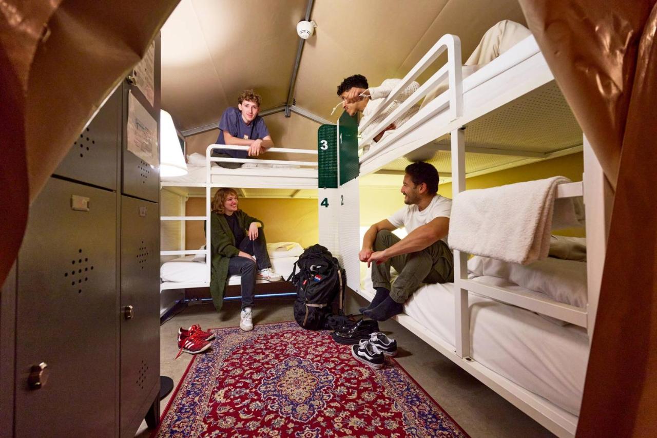 Urban Camper Hostel & Bar - 2