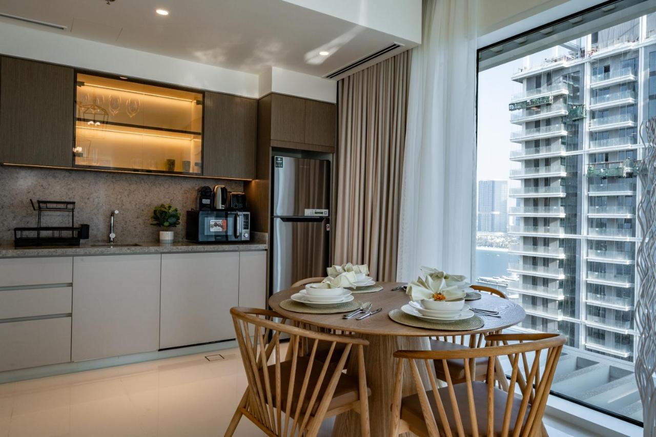 Homes Beyond l Relaxing 1BR Oasis with Beach Access - 4