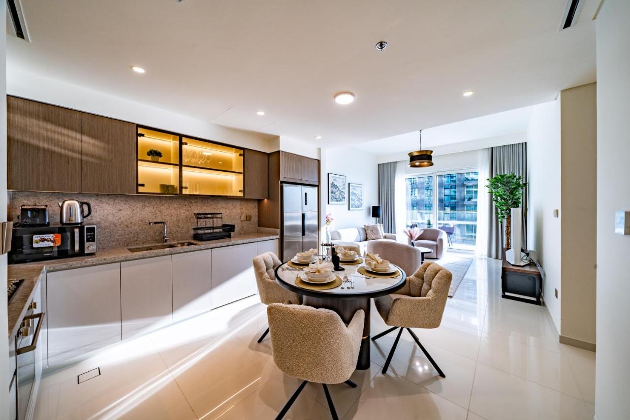 Homes Beyond I Stunning Oceanfront 2 BR Apartment - 4