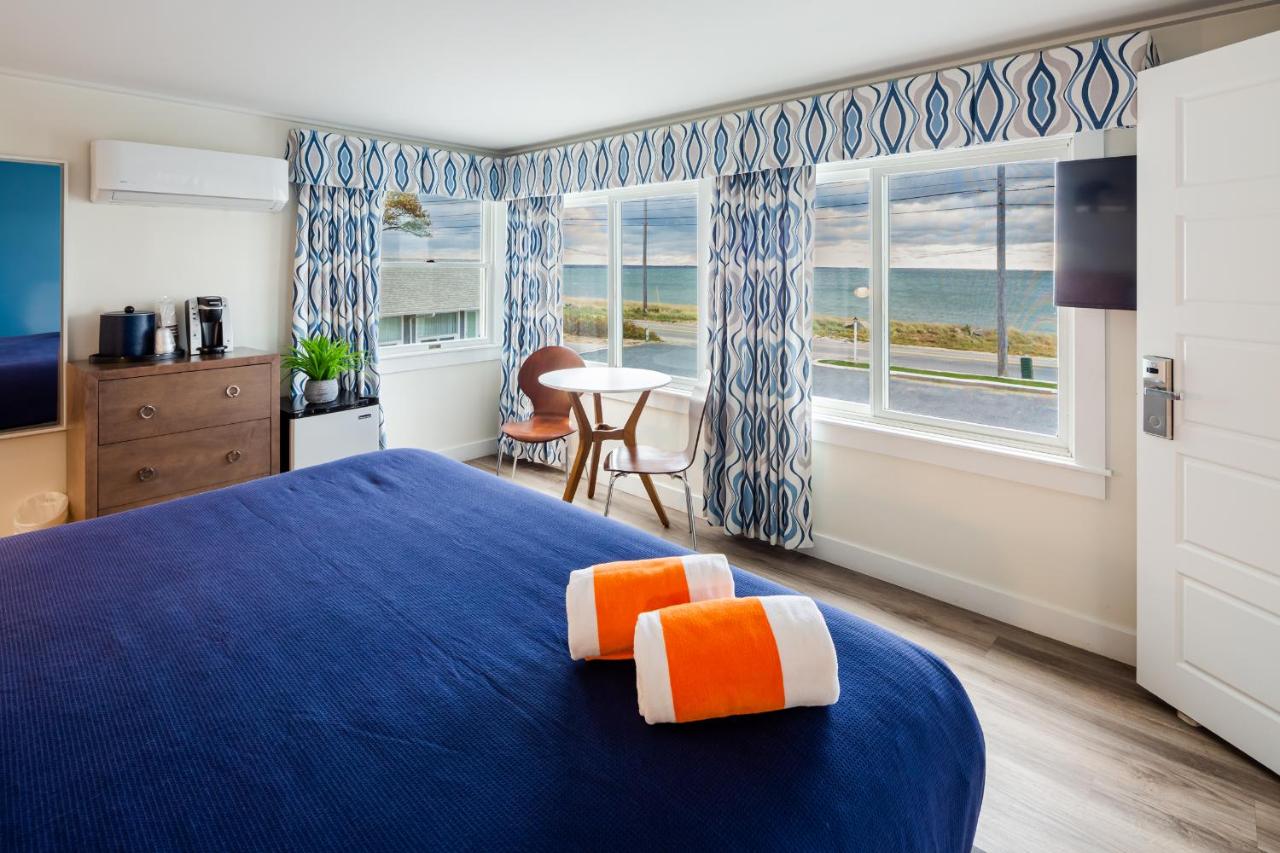 Breakwater Hotel — photo 14