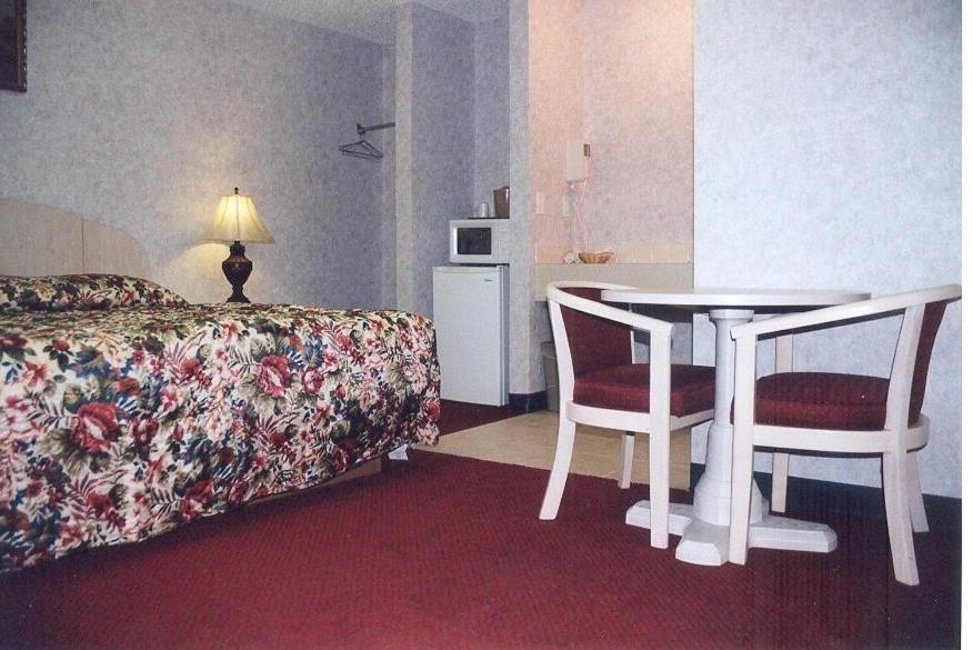 Green Terrace Motel — photo 4