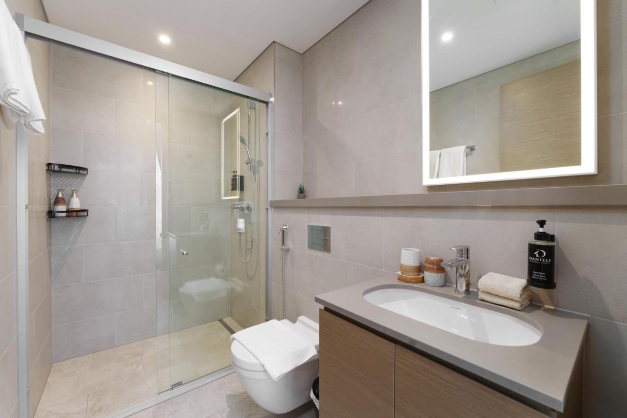 Daniels 1BR at Waves Grande In Sobha Hartland - 3