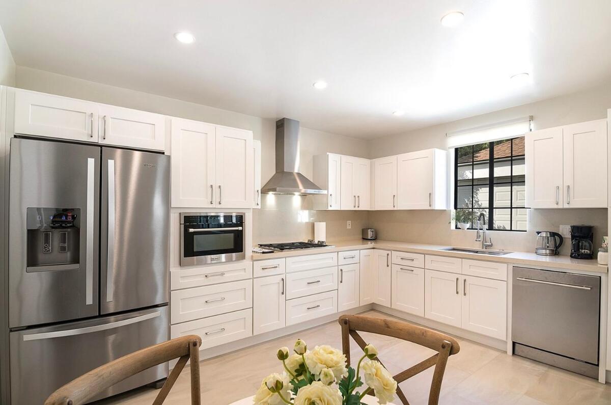 Beautiful 6BR Family 2-Story Villa With Large Backyard and Outdoor Kitchen - 4