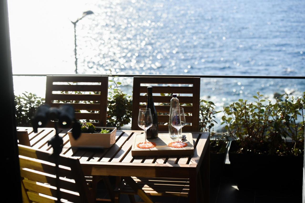 New Apartment, 2 ensuite bedroom, amazing sea view