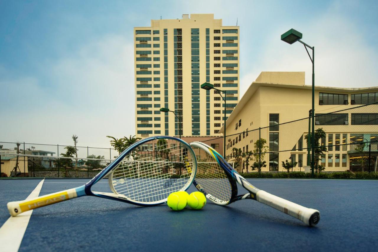 Tennis court: Muong Thanh Grand Quang Nam