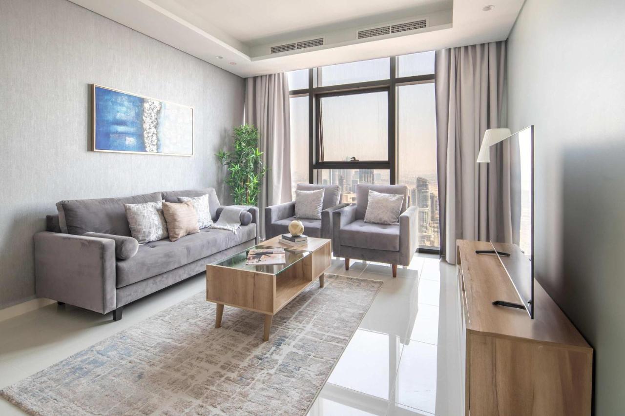 Frank Porter - Paramount Midtown - 2