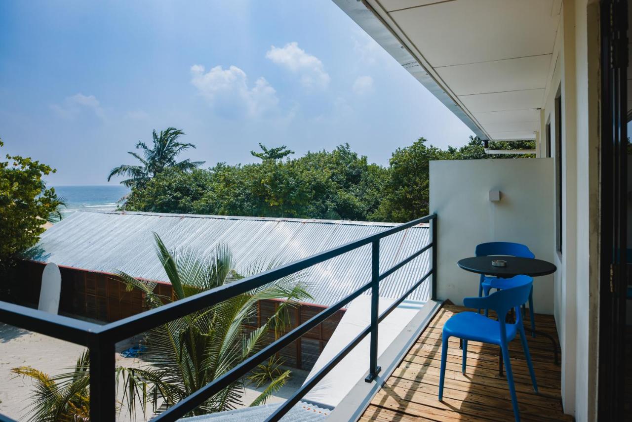 Tranquila Beach Hotel - 2