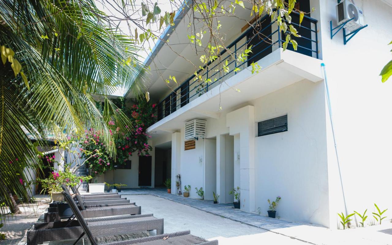 Tranquila Beach Hotel - 4