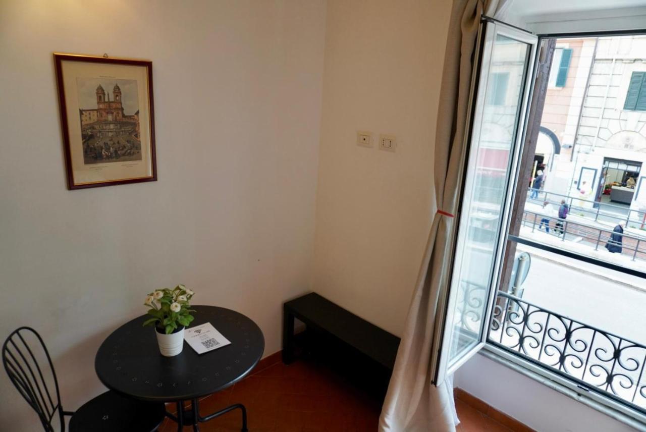 Steps from the Vatican Guesthouse - 4