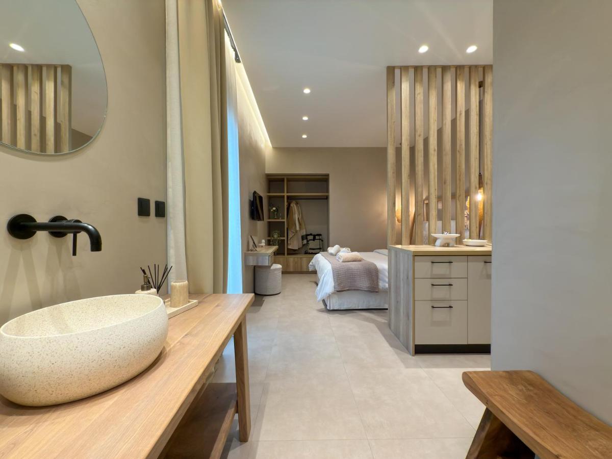 Geraniou Boutique Studio - 3