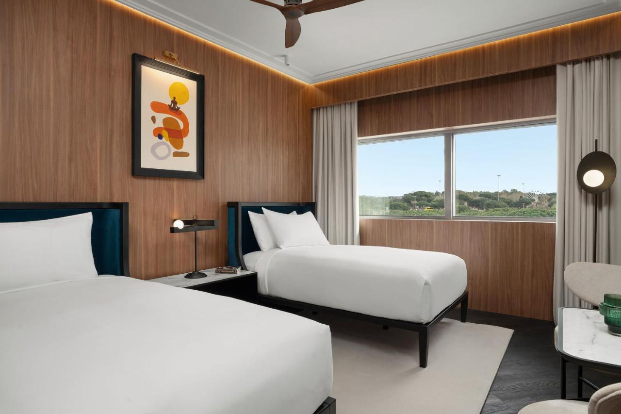 Cardo Roma, Autograph Collection - 2