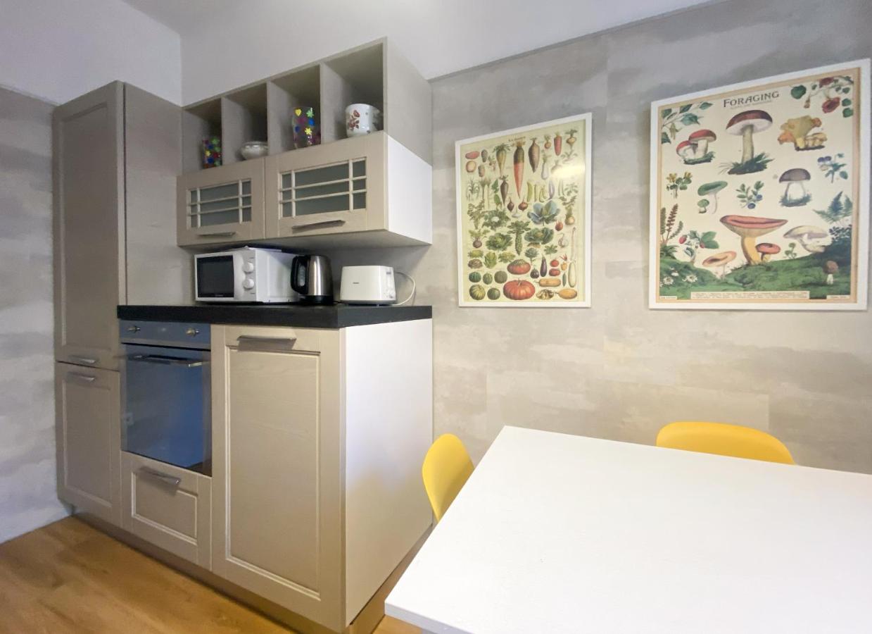 JHHIT - In the heart of Rome near the Colosseum - 4