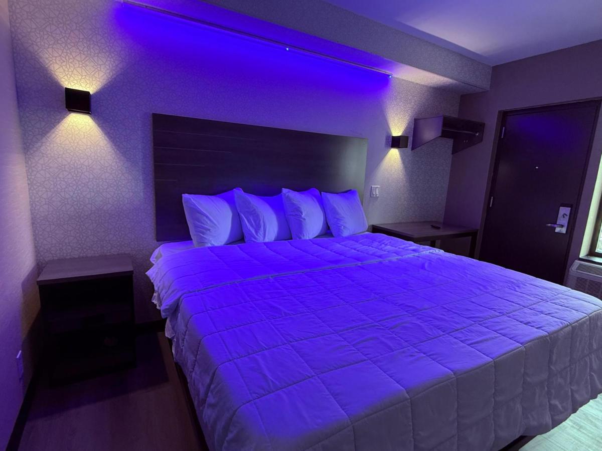 The Vine Hotel Bronx New - 2