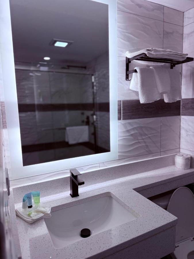 The Vine Hotel Bronx New — photo 20