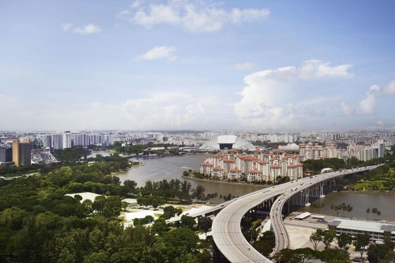 The Ritz-Carlton, Millenia Singapore - 5