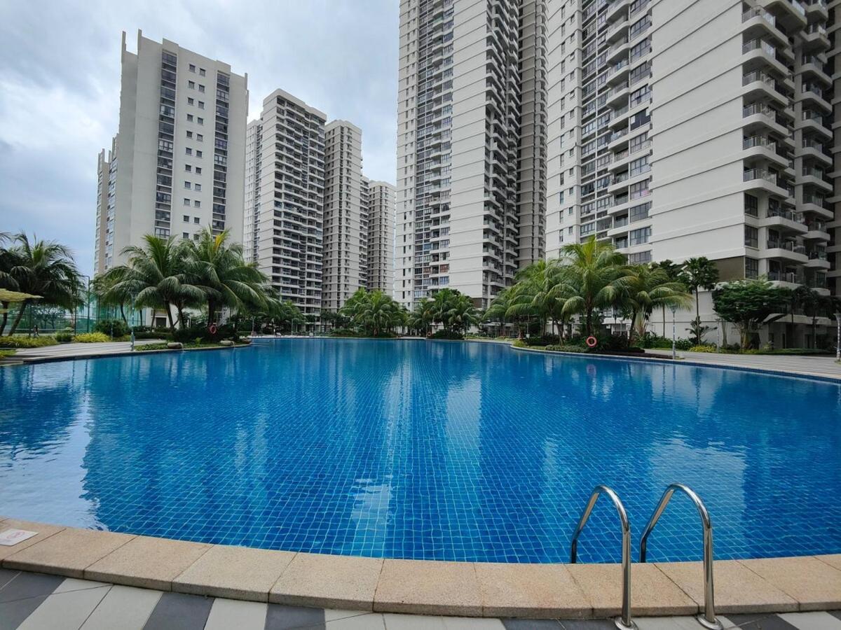 16Johor, nearCIQ, Danga bay Free parking 3BR 15pax - 4