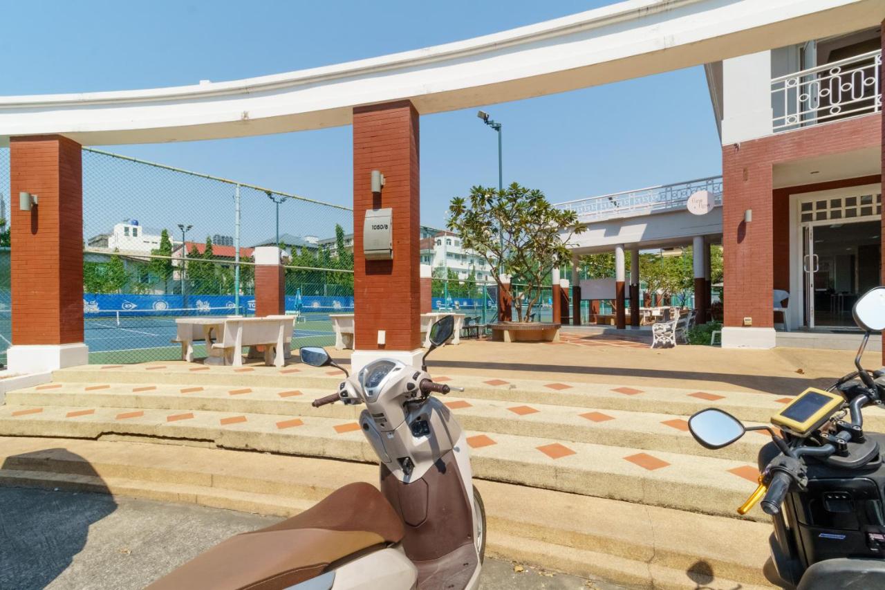 Charming 3-Storey house near BTS Onnut Station - 4