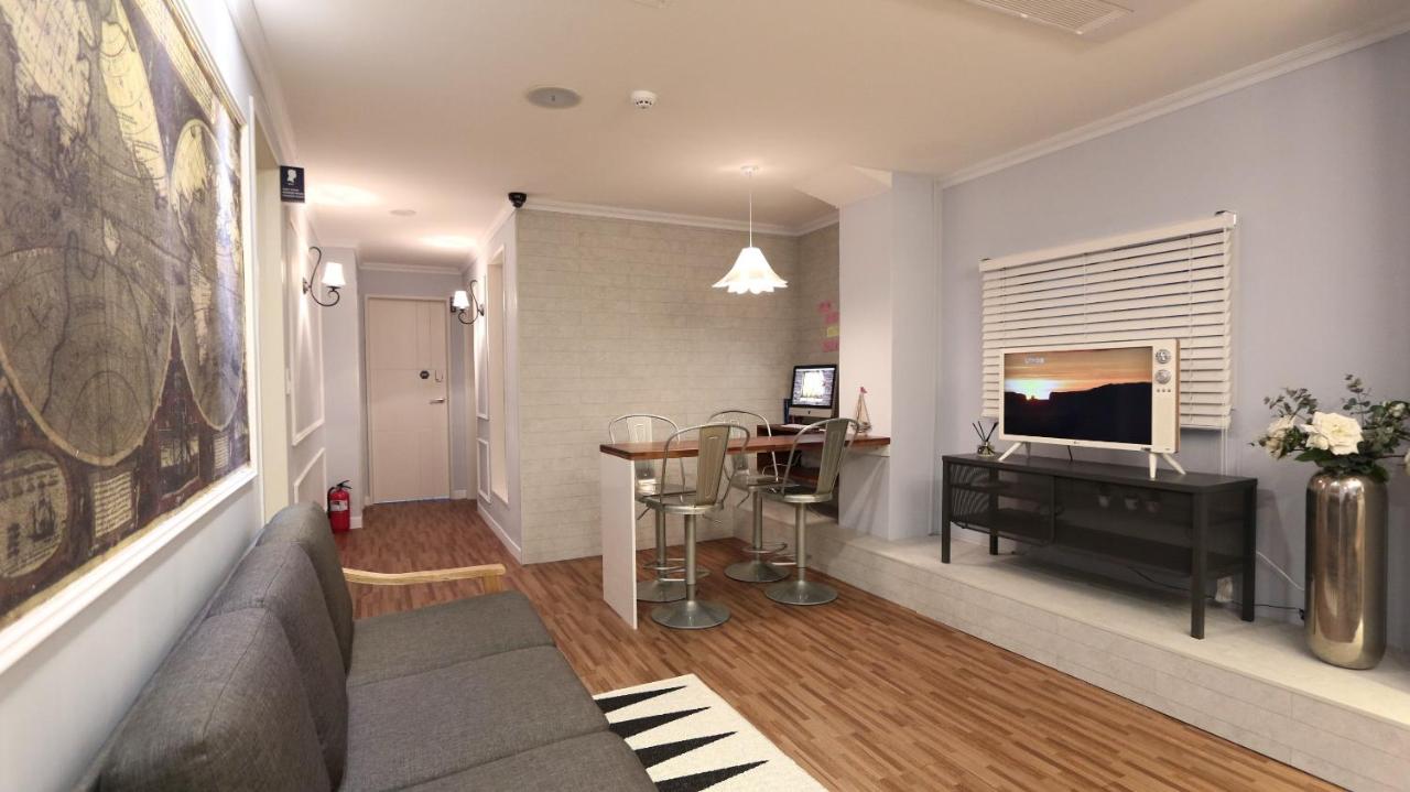 Blue Boat Hostel Myeongdong - 5