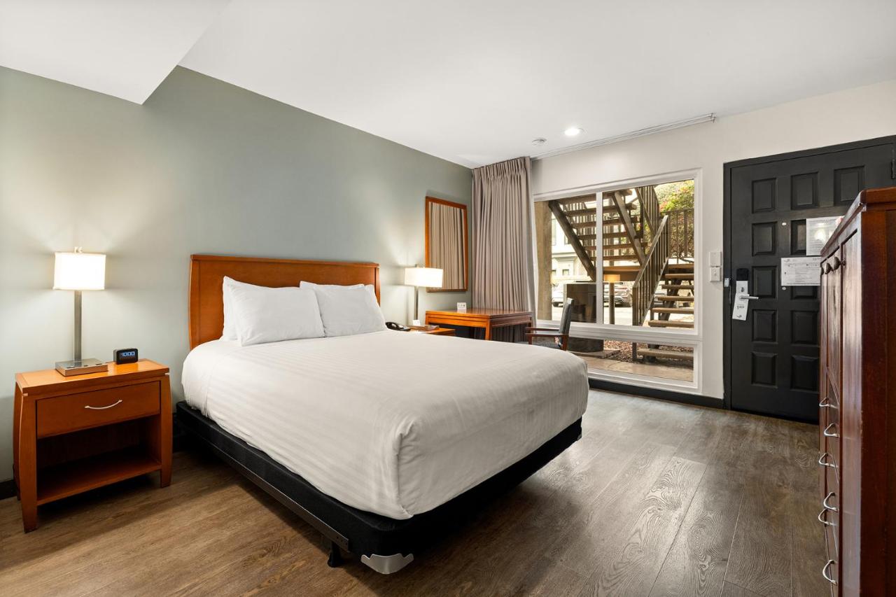 Vagabond Inn Glendale — photo 14
