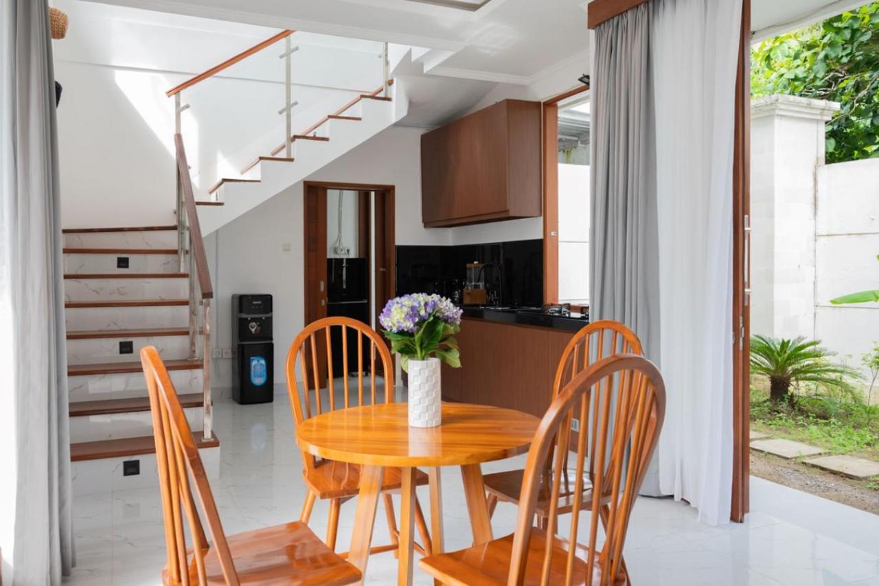 Villa Manis with a private pool in Nusa Dua - 5