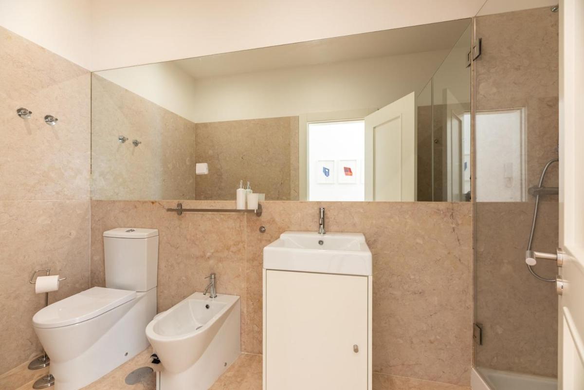 Liberdade Great Bright Apt with AC Elevator Garage - 3