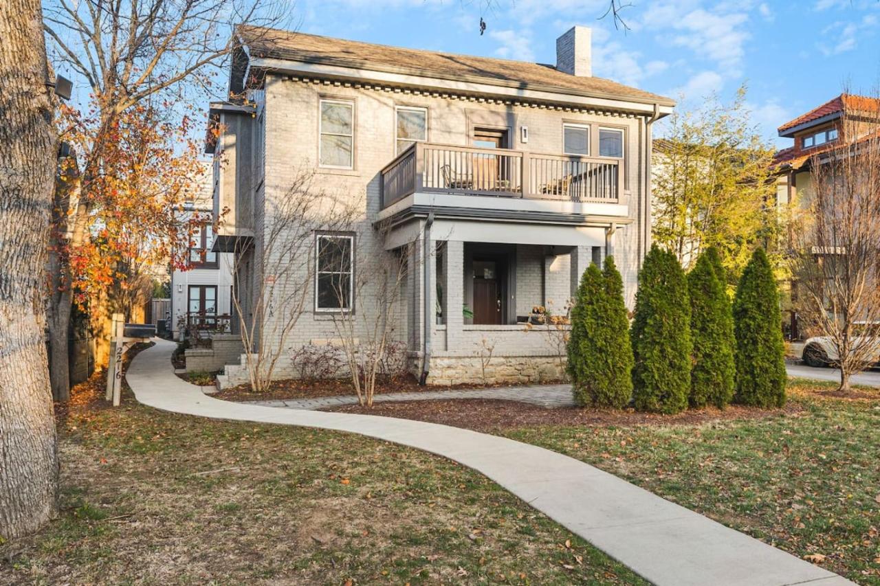 TWO Adjacent Homes in 12 South and Belmont area Sleeps 20 People - 4